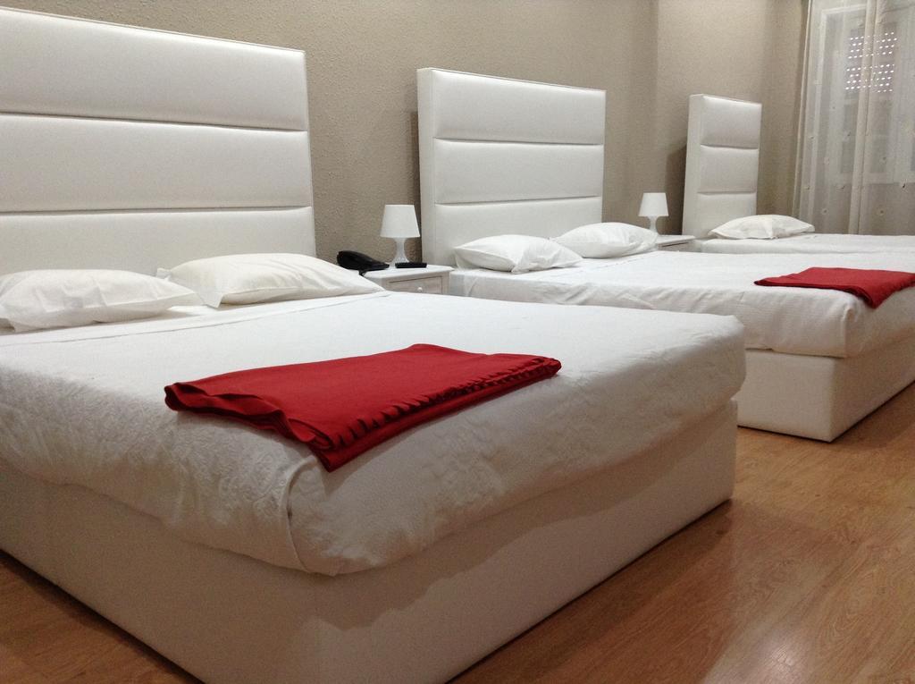 Royal Porto City Hotel Стая снимка